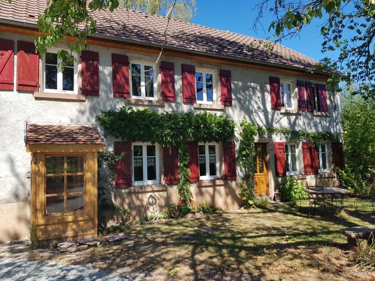 Le Jardin Des Gouttes Bed and Breakfast Rougegoutte Eksteriør billede
